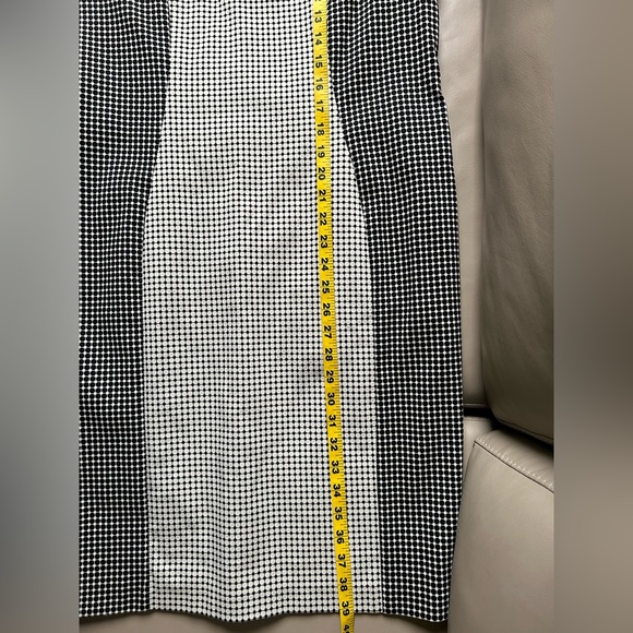 Tristan Black and white patterned sheath dress knee length elbow sleeves - Picture 5 of 8